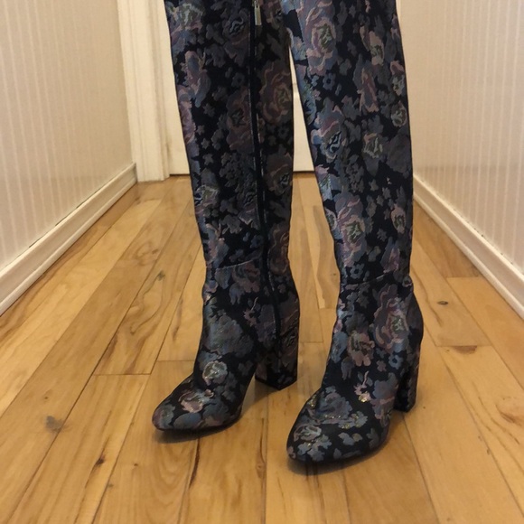 Kenneth Cole Reaction women’s time to step floral tapestry riding boot - Picture 2 of 10